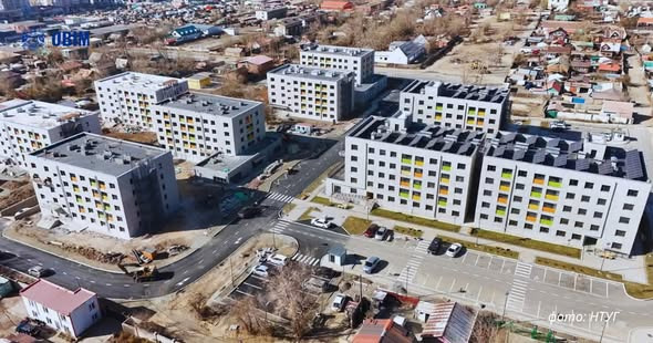 БАЯНХОШУУ, ШАРХАД ДЭД ТӨВД 454 АЙЛЫН НОГООН ОРОН СУУЦНЫ БАРИЛГЫН АЖИЛ ҮРГЭЛЖИЛЖ БАЙНА.